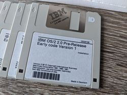Os2 2.00 pre-release1 floppy.jpg