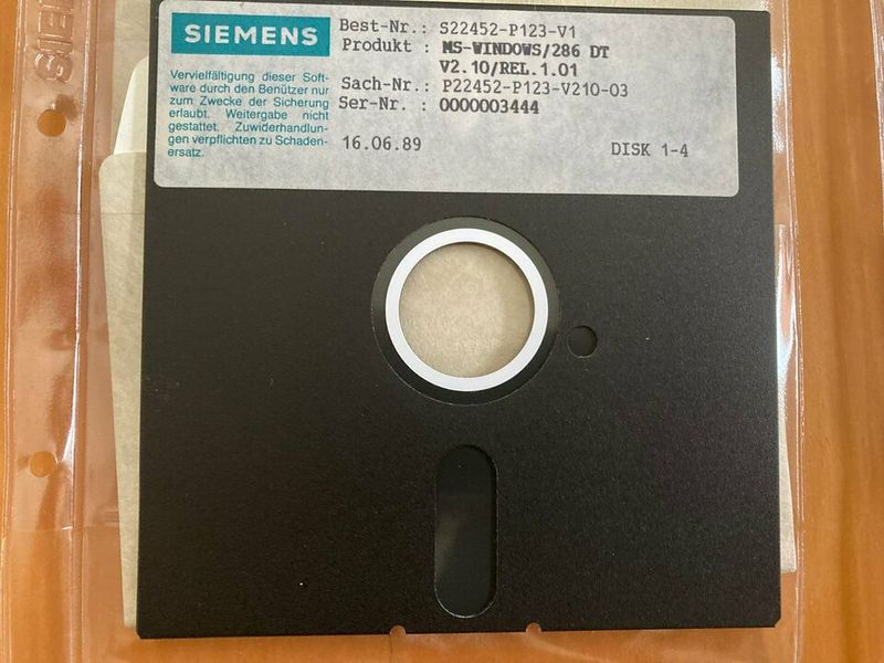 Файл:Win286 2.10 rel1.01 german disk1.jpg