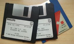 Msdos321 philips spanish floppy.jpg